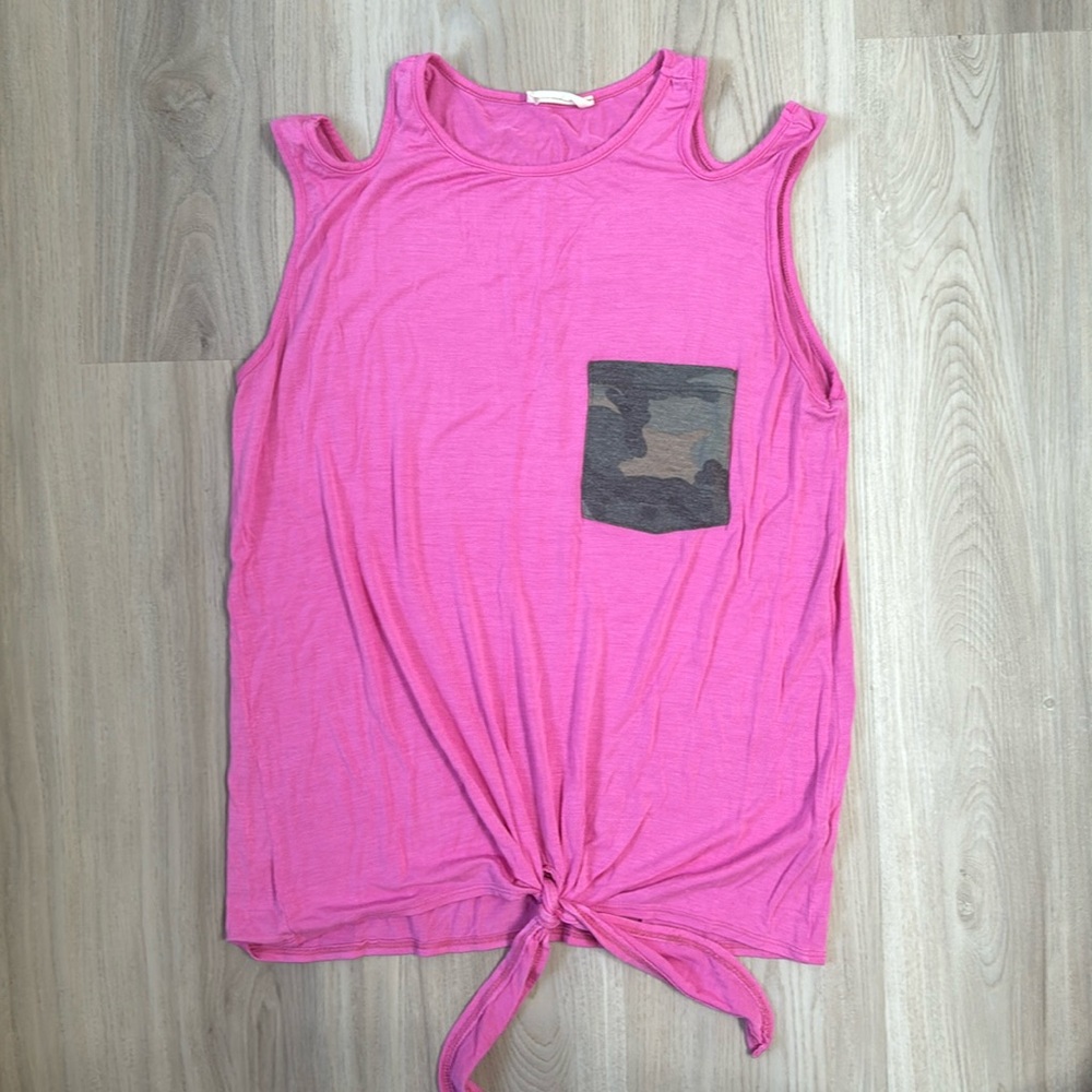 🔹ADORA Women’s Tank - Size M🔹